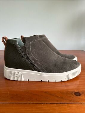 Ryka Vera 2 Wedge Sneaker Booties 7.5